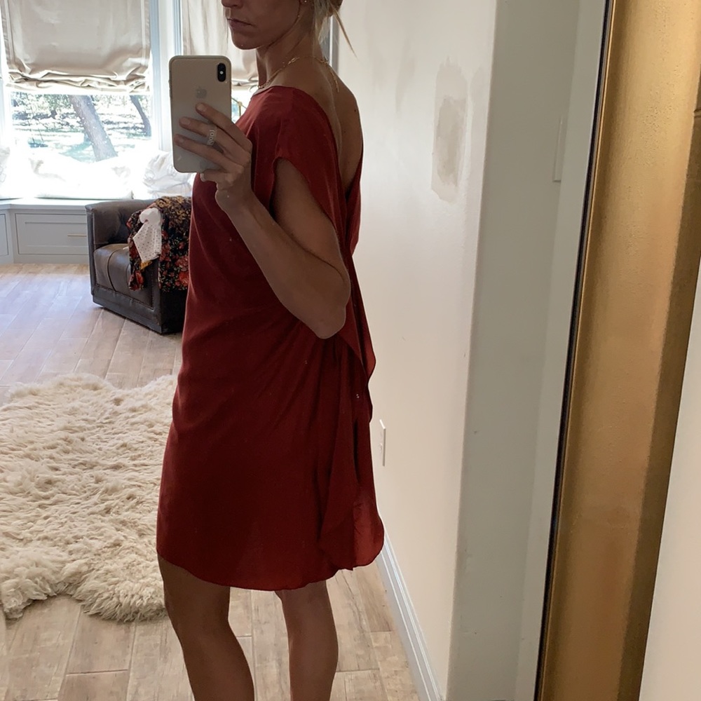 Beautiful fall colored dress, mid length